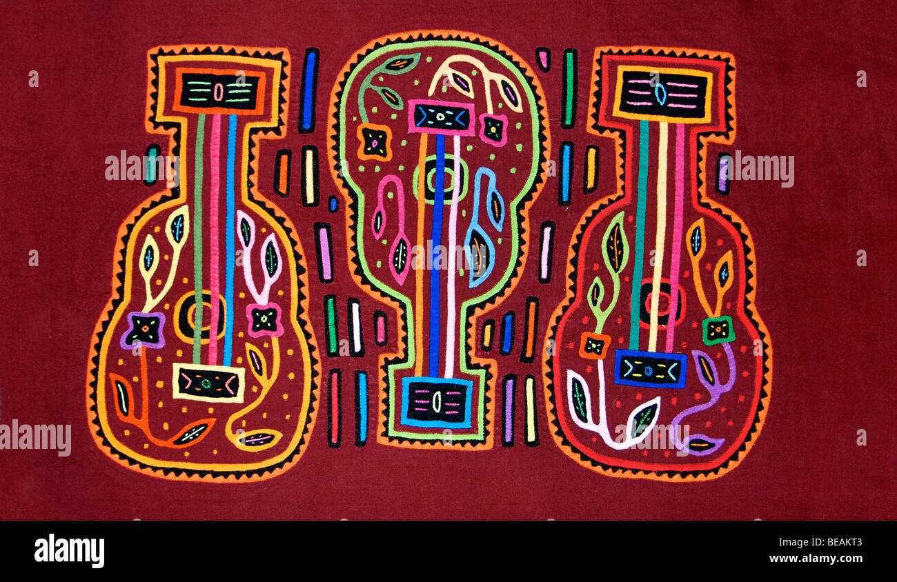 La décoration de l'Appliqué appliqué aux blouses (Molas's) de les Indiens kunas, îles San Blas, Panama. Motifs de guitare Banque D'Images