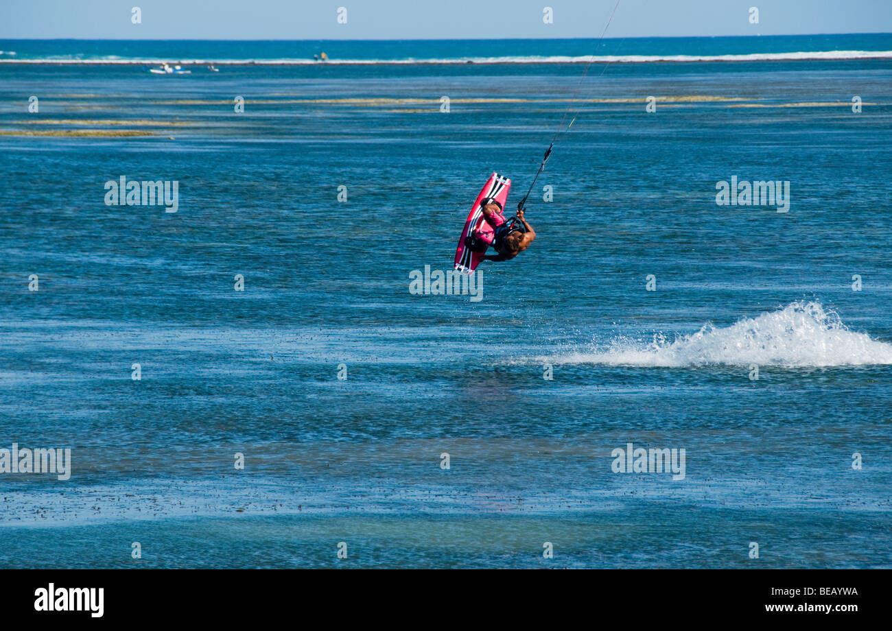 Kite Surf sur la plage à Bali Indonésie Banque D'Images
