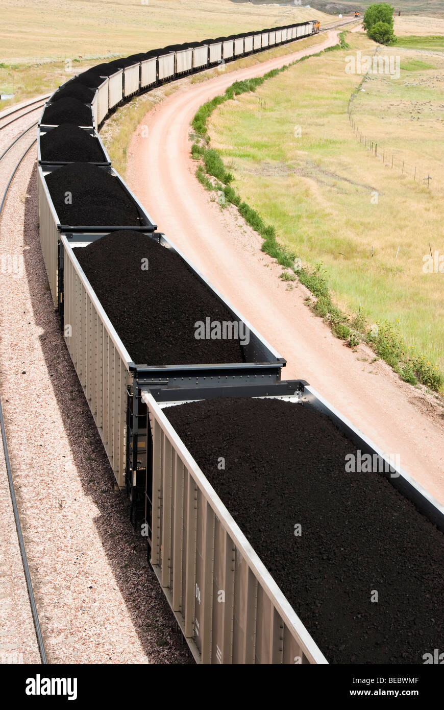Les wagons chargés de charbon transportés de mines à proximité de centrales électriques dans le Wyoming Banque D'Images