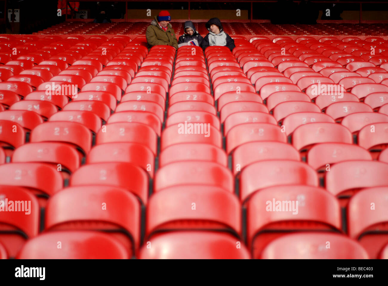 Les partisans de la position d'attente Arthur, Selhurst Park Banque D'Images