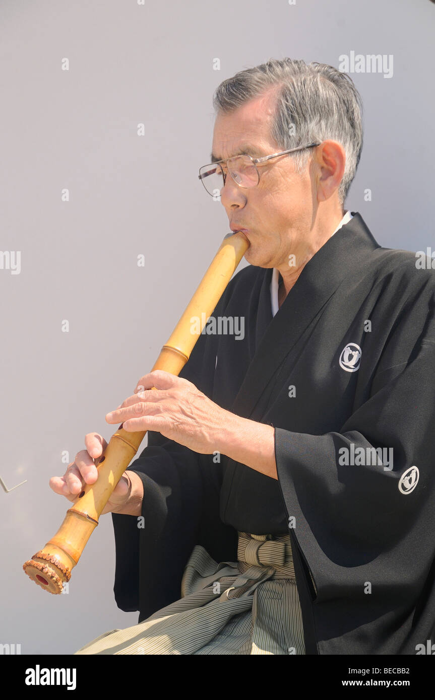 Japanese bamboo flute Banque de photographies et d'images à haute  résolution - Alamy