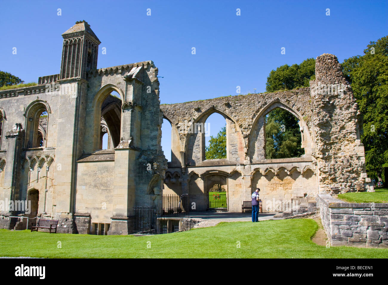 Les ruines de l'Abbaye de Glastonbury, Somerset England UK Banque D'Images