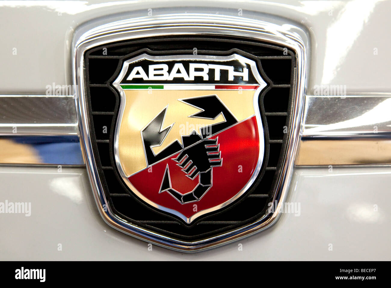 Fiat Abarth emblème sur une voiture Banque D'Images