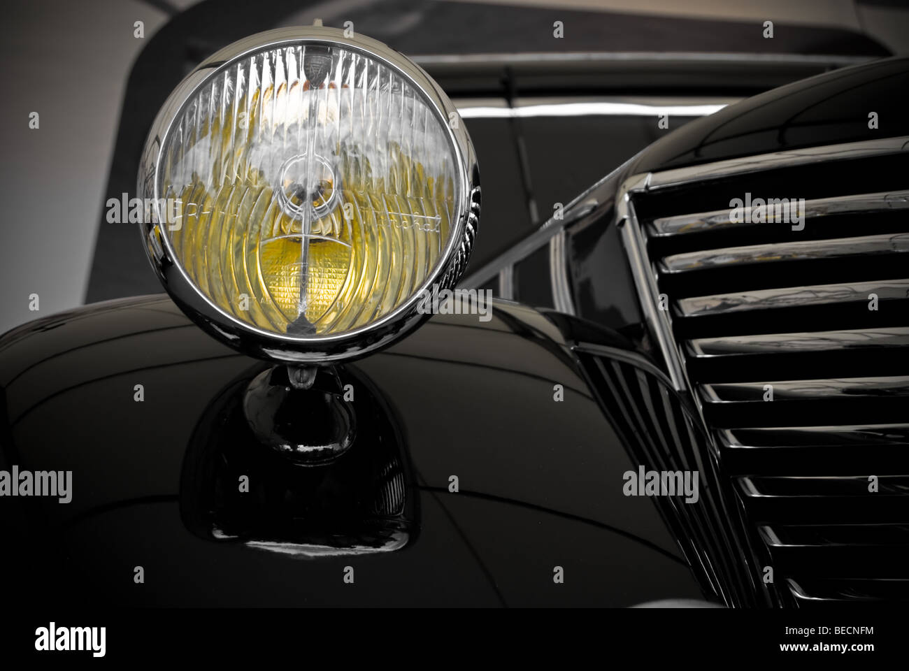 La calandre et des projecteurs de la Renault Nervasport, Monte Carlo Rally winner 1935 Banque D'Images