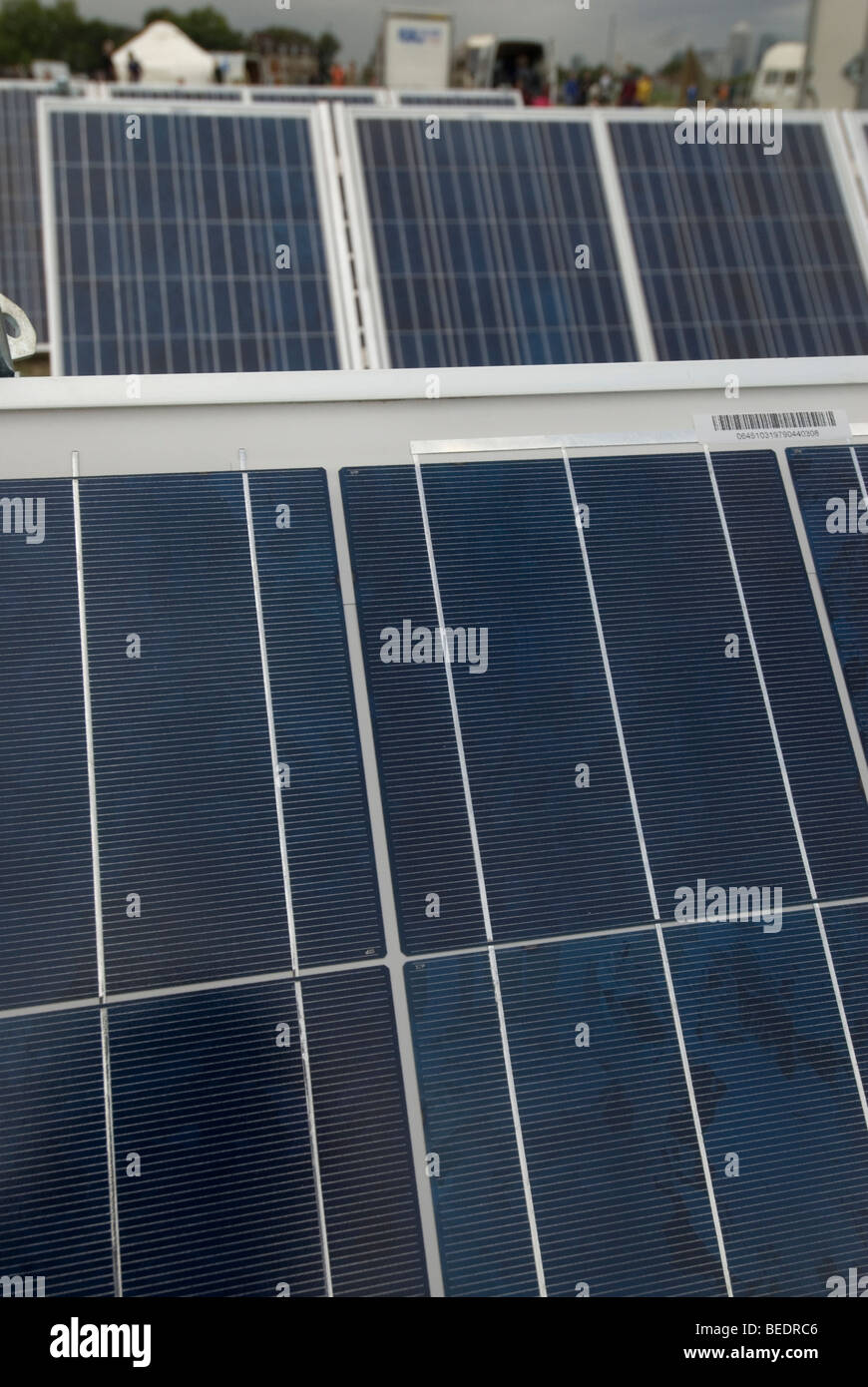 26 août 2009 Camp climatique arrive à Blackheath. Mettre en place des panneaux solaires pour fournir de l'électricité. Banque D'Images