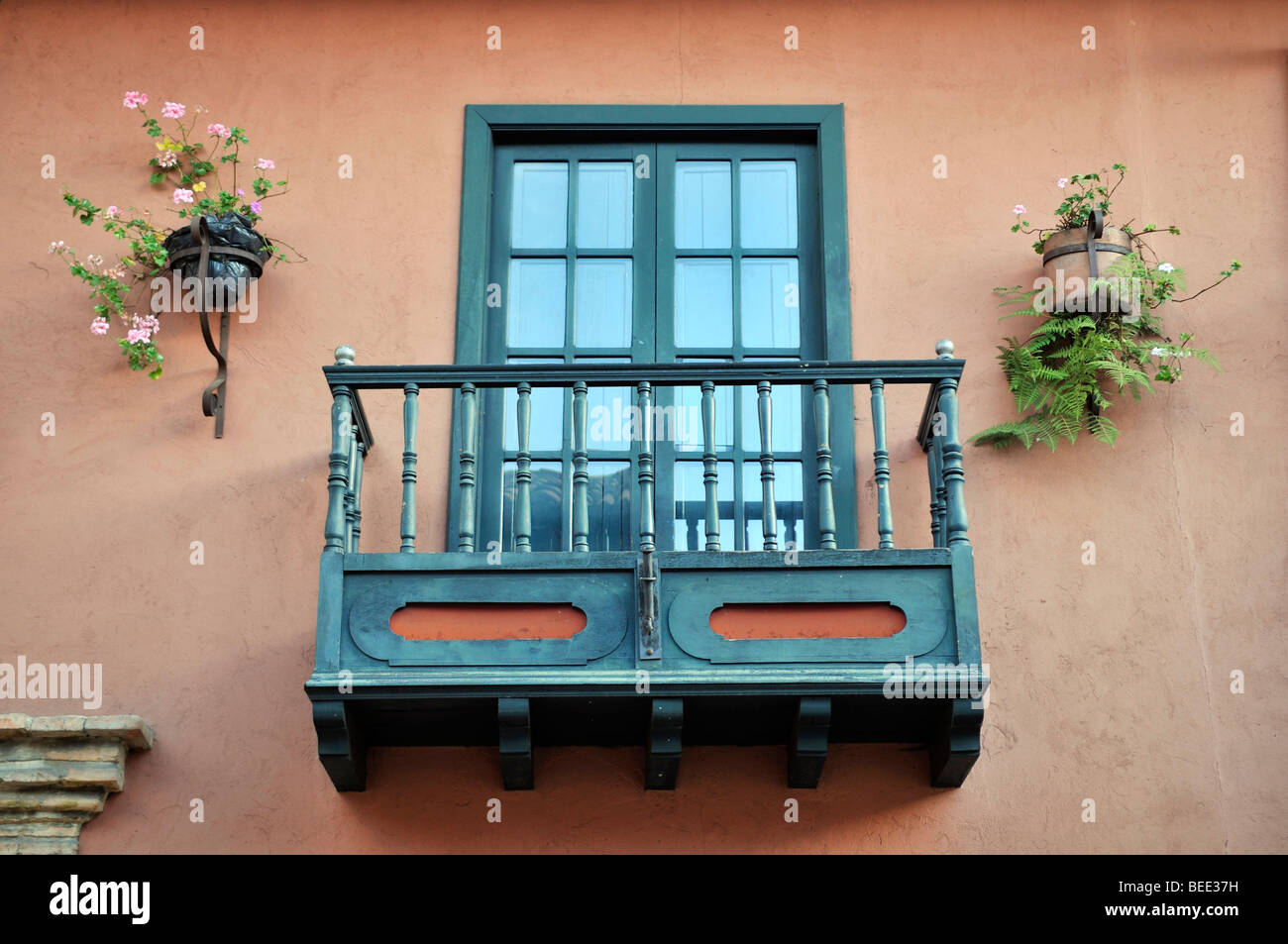 Balcon, quartier de La Candelaria, à Bogotá, en Colombie, en Amérique du Sud Banque D'Images
