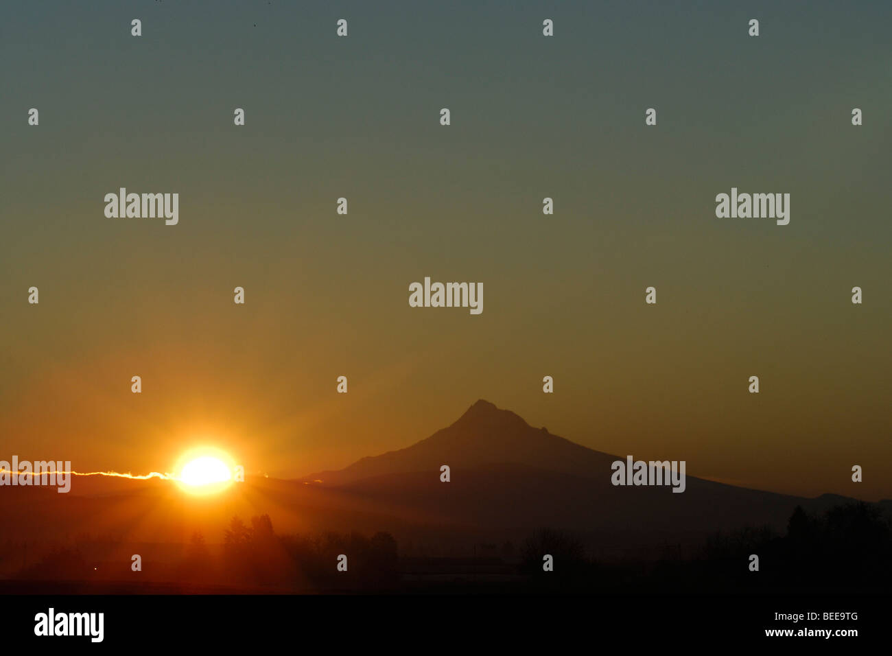 Le lever du soleil, près de Mount Hood Banque D'Images