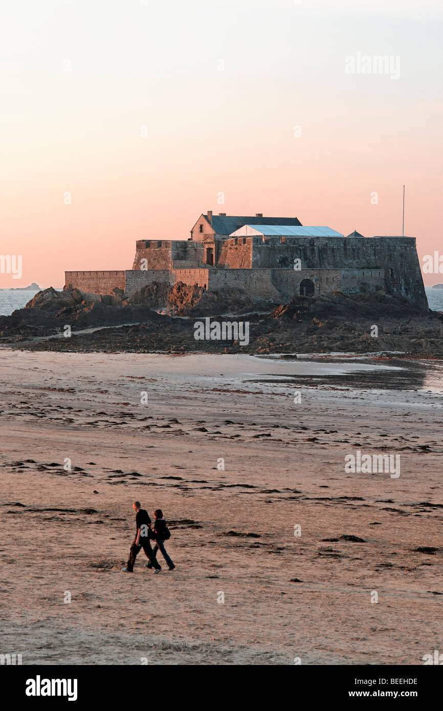 Grand Plage le matin à Saint Malo, France. Banque D'Images