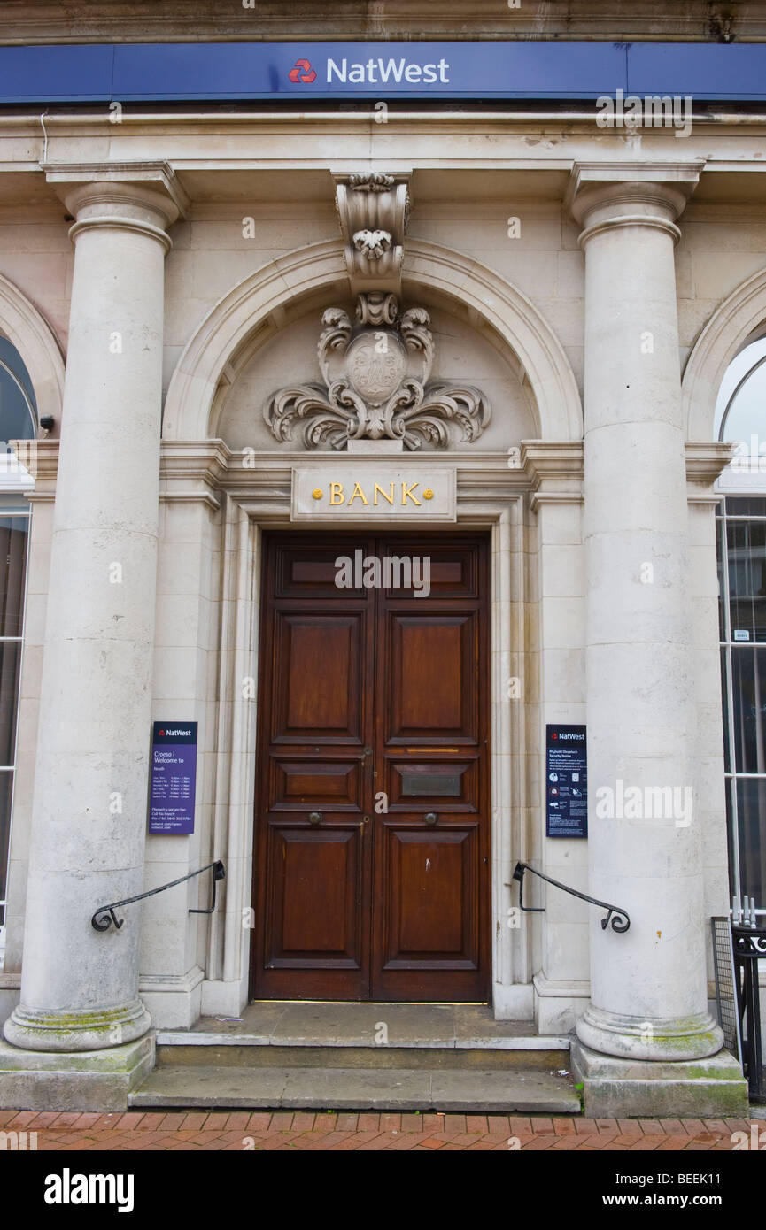 L'extérieur de la banque NatWest dans Neath South Wales UK Banque D'Images