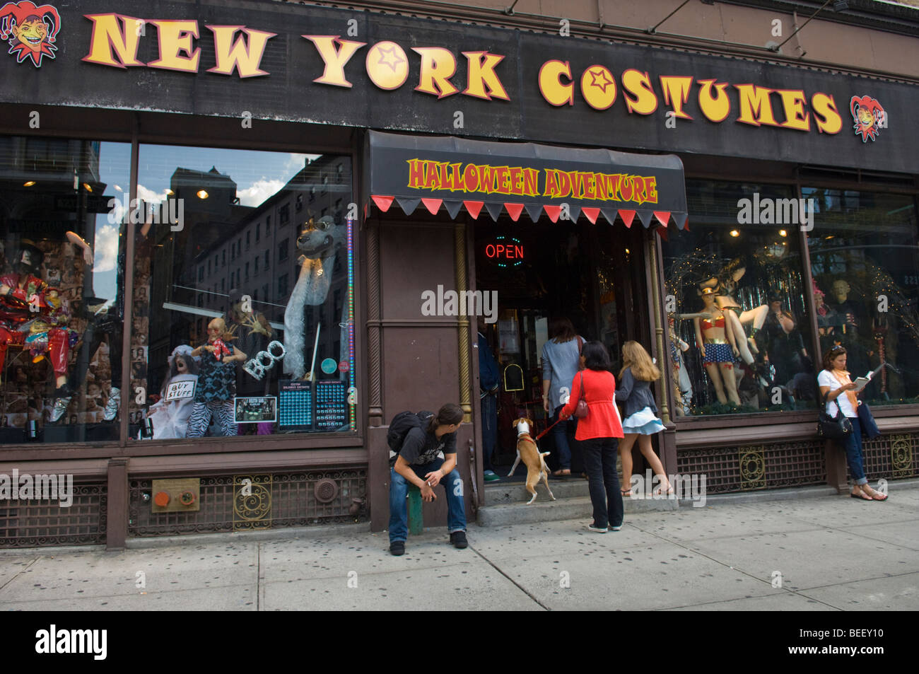 Costumes de New York dans le quartier de l'East Village de New York, se prépare pour l'Halloween Banque D'Images