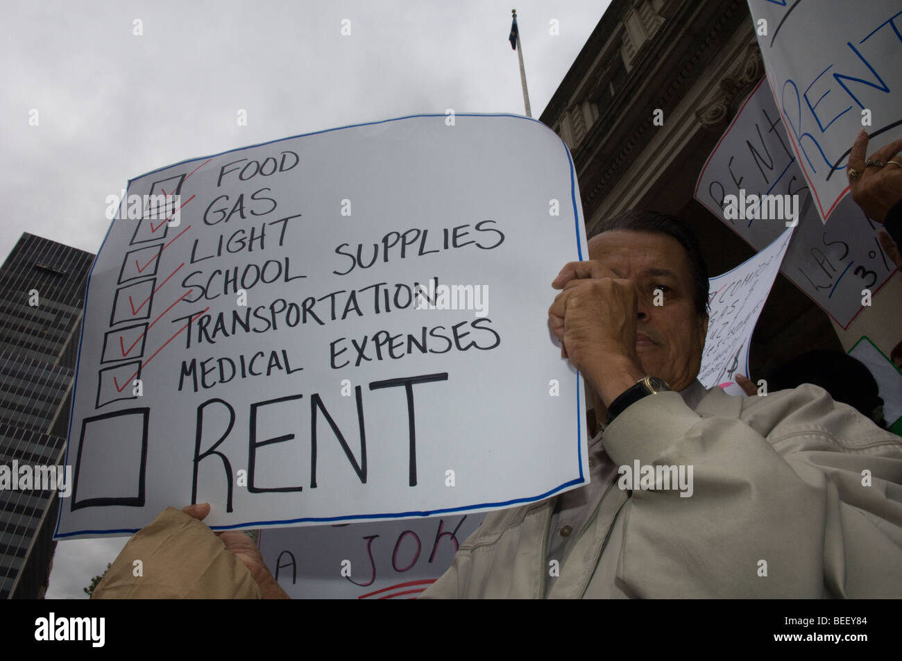 Les locataires, les élus et les sympathisants rallye sur les étapes du City Hall de New York demandant la réforme des lois a louer Banque D'Images