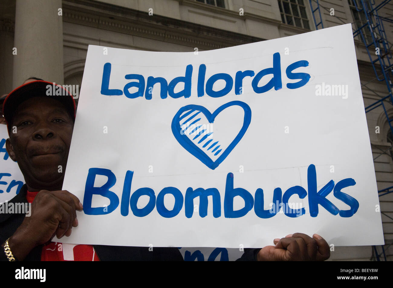 Les locataires, les élus et les sympathisants rallye sur les étapes du City Hall de New York demandant la réforme des lois a louer Banque D'Images