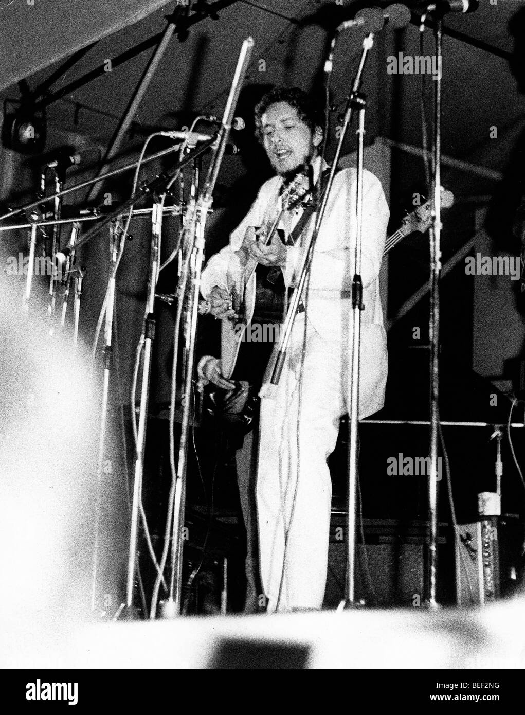 Chanteur folk Bob Dylan effectue au festival de musique Banque D'Images