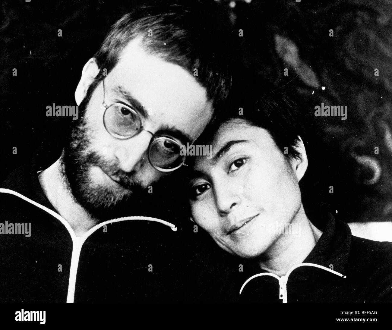 Portrait de John Lennon et Yoko Ono Banque D'Images