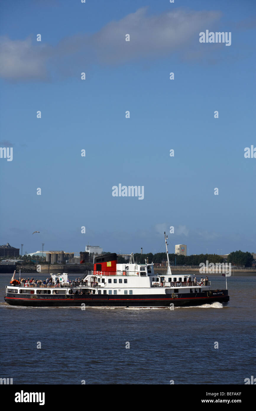 Le Mersey ferry sur la rivière Mersey Liverpool Merseyside England uk Banque D'Images