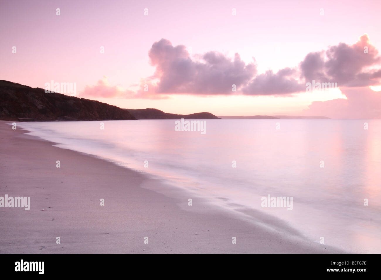 Lever du soleil sur la mer Banque D'Images