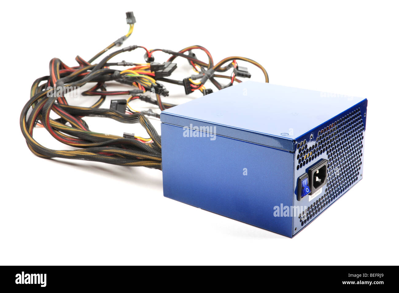 Ordinateur puissant moderne isolé sur blanc backgournd PSU. Banque D'Images Ordinateur puissant moderne isolé sur blanc backgournd PSU. Banque D'Images