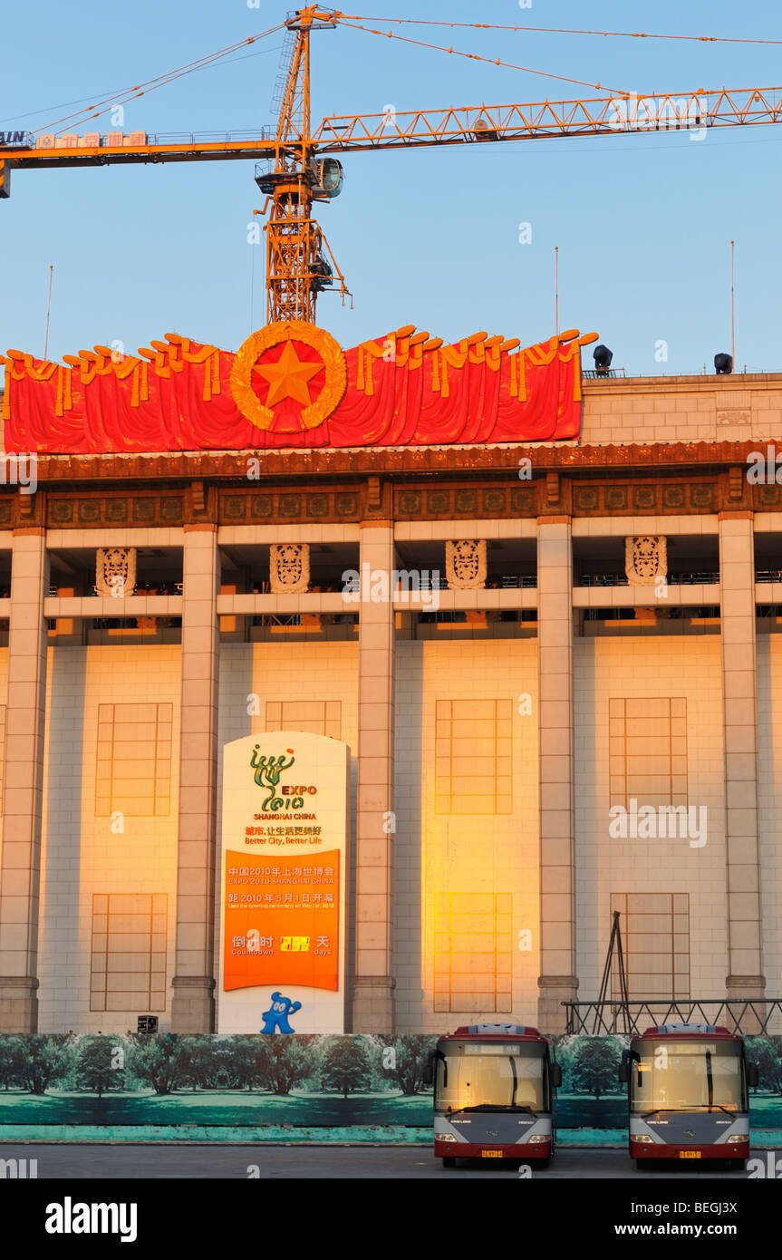 Construction en cours au Musée national de Chine au cours d'un beau coucher du soleil Banque D'Images