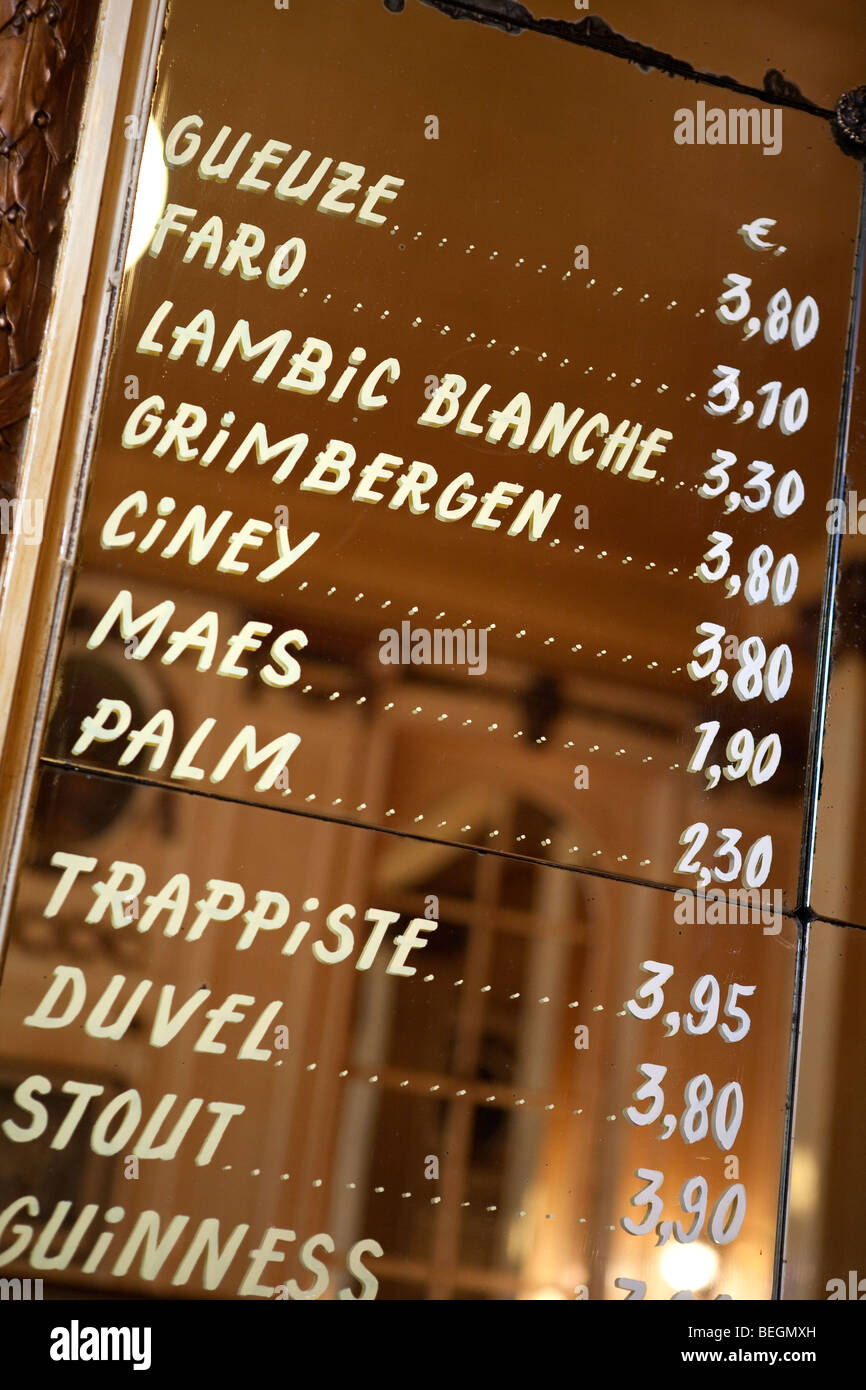 La bière à l'intérieur de la barre de menu La morte subite. Banque D'Images