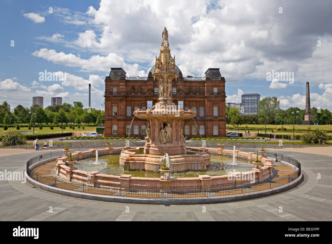 Fontaine Doulton et People's Palace, Glasgow Green Banque D'Images