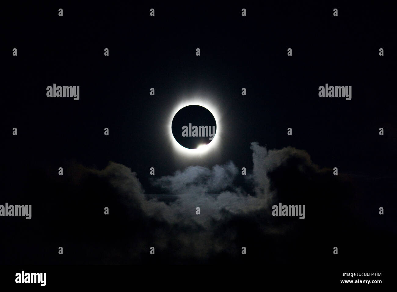 L'éclipse totale du 21 juillet 2009, l'Atoll de Aitutaki, Îles Cook Banque D'Images