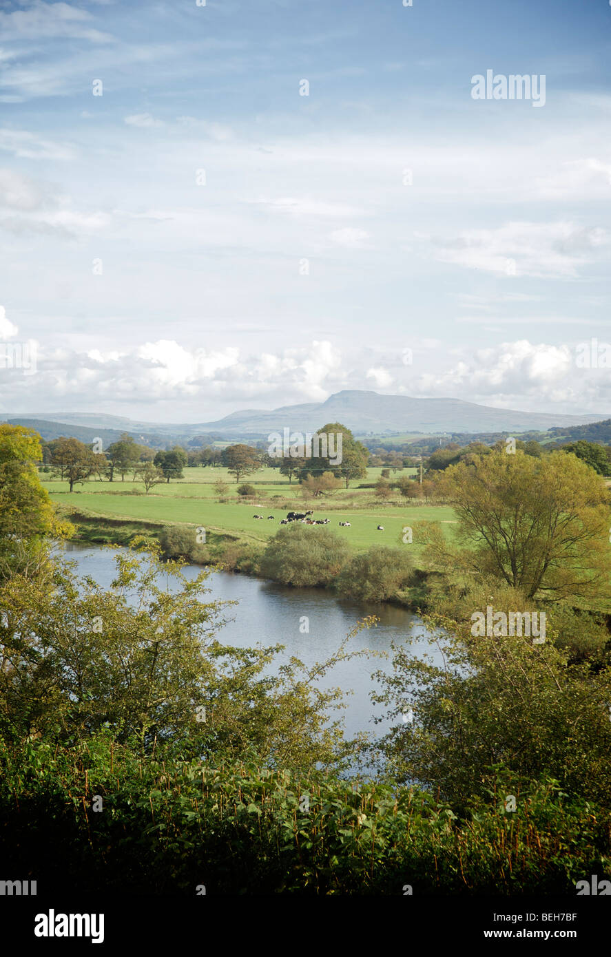 Pen-y-gent de Crook o' Lune,Lancaster Banque D'Images