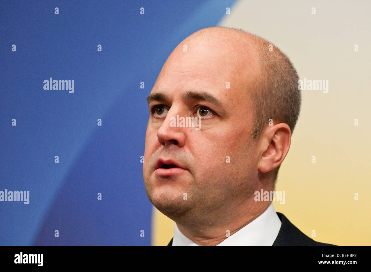 Le premier ministre M. Fredrik Reinfeldt conservateur lors d'une conférence de presse à Stockholm Banque D'Images