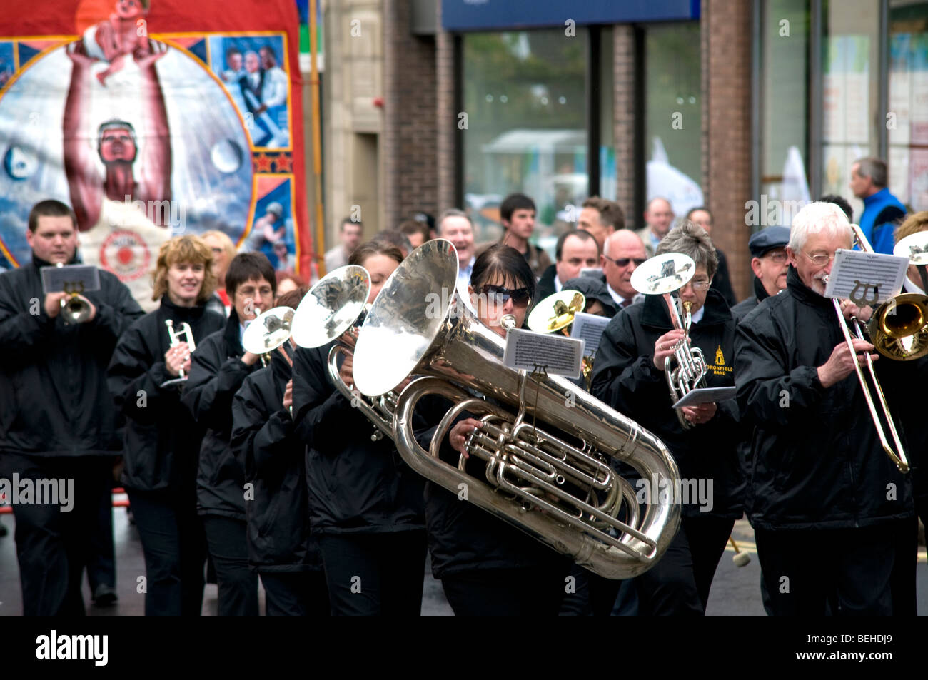 Chesterfield Les syndicats peuvent jour mars à la place du marché de Chesterfield Derbyshire 2009 East Midlands Banque D'Images