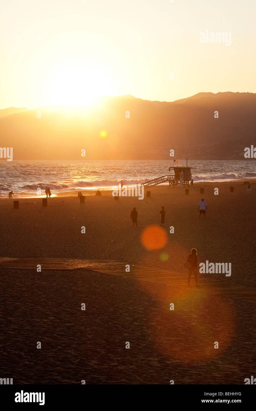 Coucher de soleil sur la plage de Santa Monica à Los Angeles, Californie, USA Banque D'Images