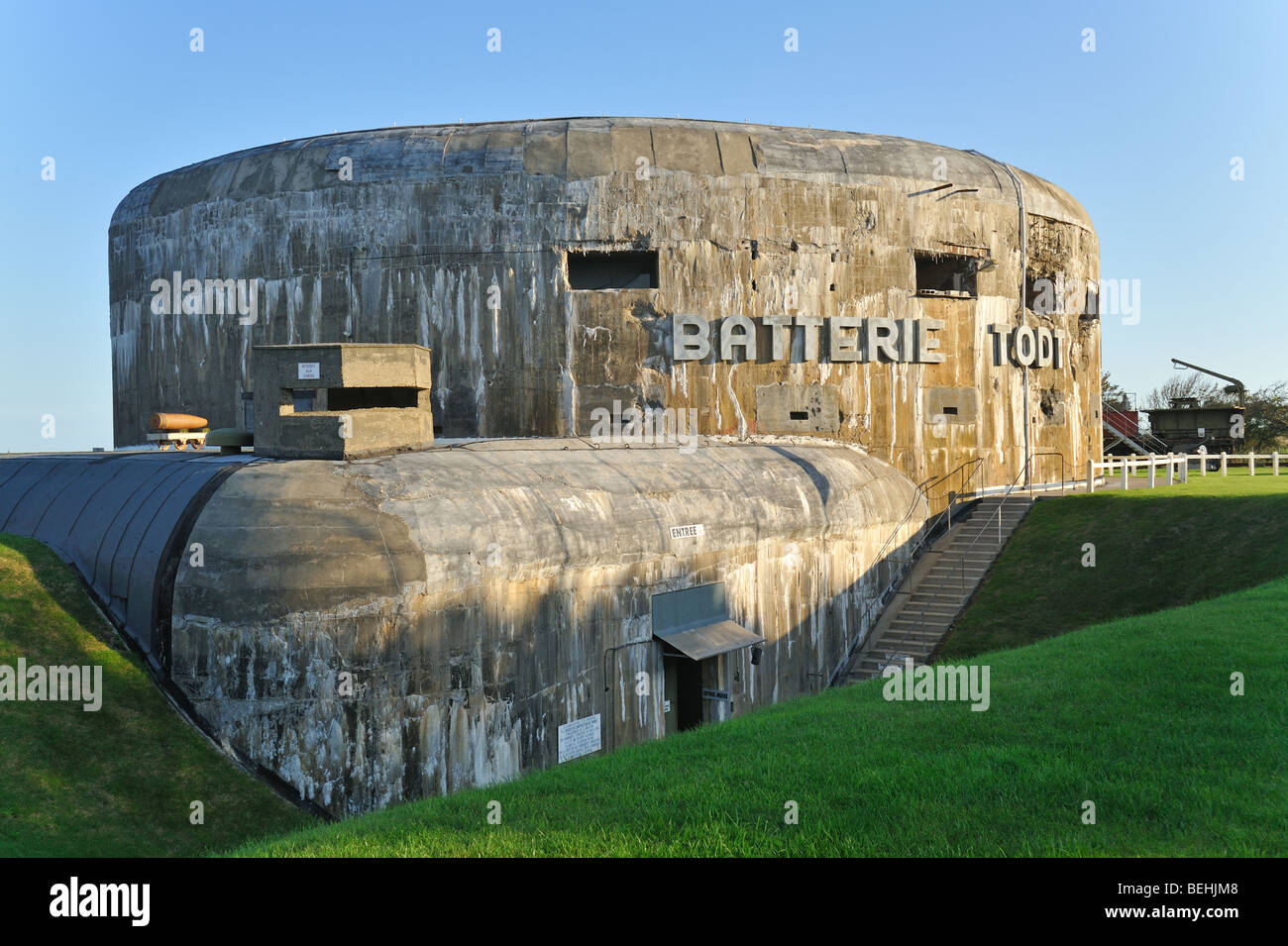 Musée du Mur de l'Atlantique de la Seconde Guerre mondiale Seconde Guerre mondiale avec deux bunker batterie Todt, Audinghen, Côte d'Opale, France Banque D'Images