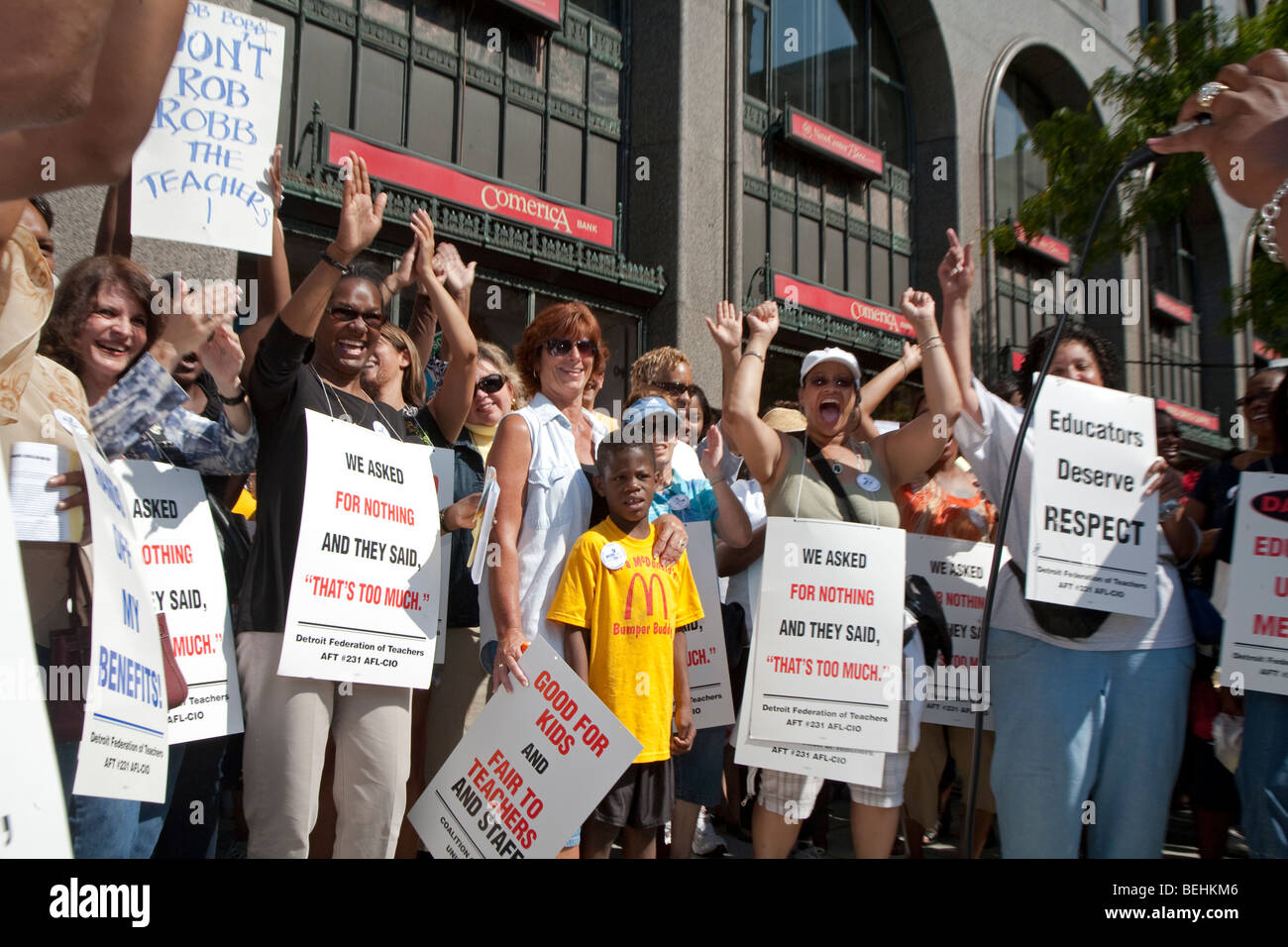 Detroit, Michigan - les enseignants des écoles publiques de Detroit rassemblement contre la demande de réductions de salaires et d'autres concessions. Banque D'Images