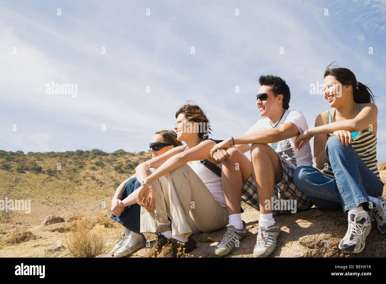 Groupe d'amis assis sur une montagne, San Jose de Gracia, Aguascalientes,  Mexique Photo Stock - Alamy