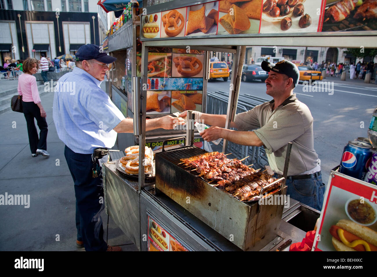 De vendeurs d'aliments de rue à Manhattan à New York City Banque D'Images
