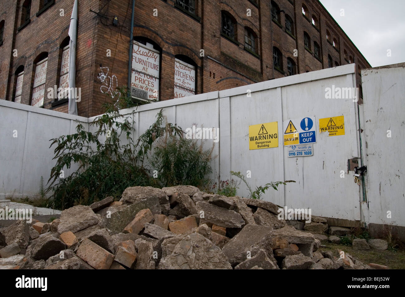 L'ancienne usine de dentelle à l'abandon maintenant usine à Nottingham Banque D'Images