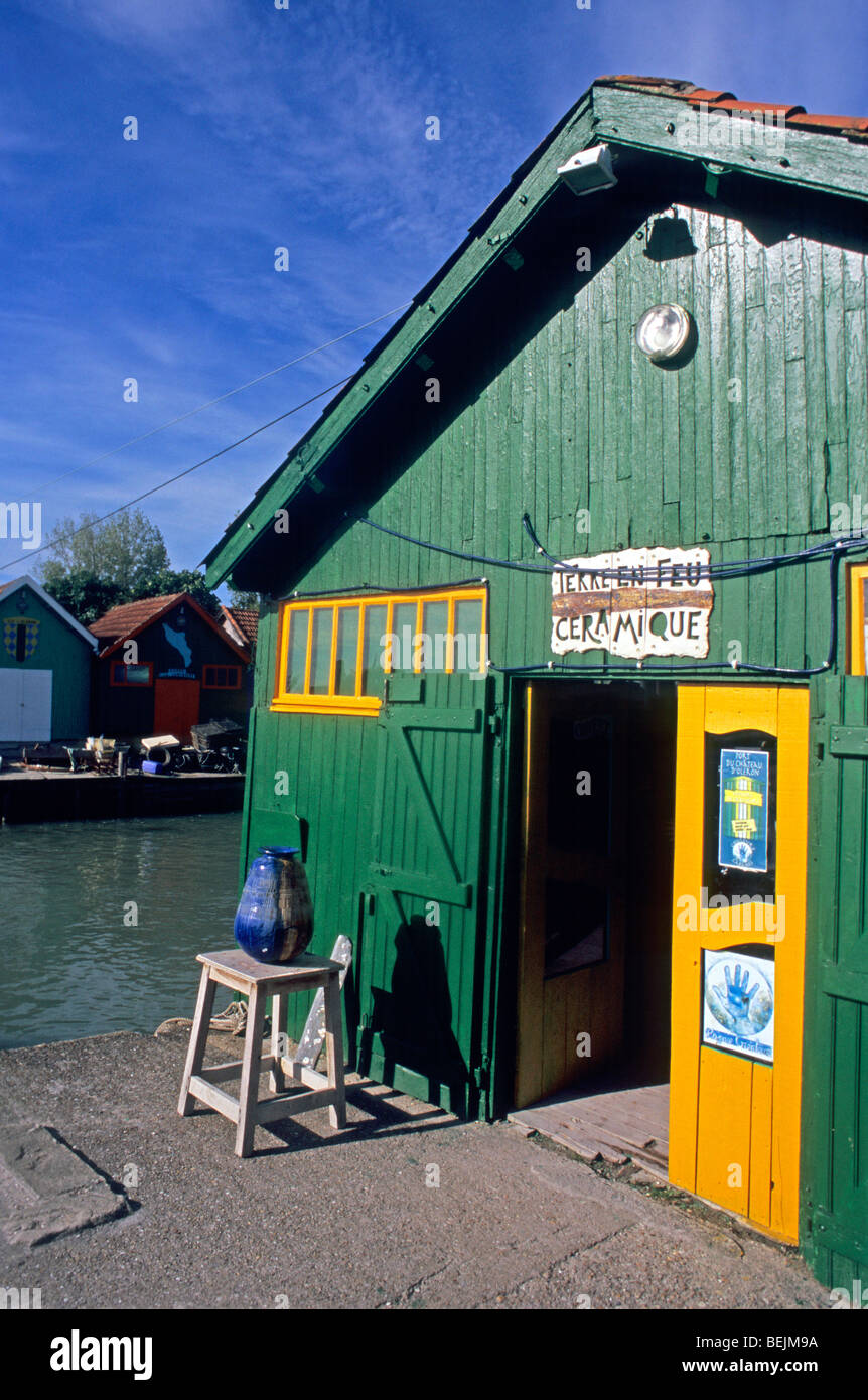 Artisan's studio, le Chï¿½Teau-d'Olï ½Ron¿, Ile d'Oléron, Charente-Maritime, France, Europe Banque D'Images