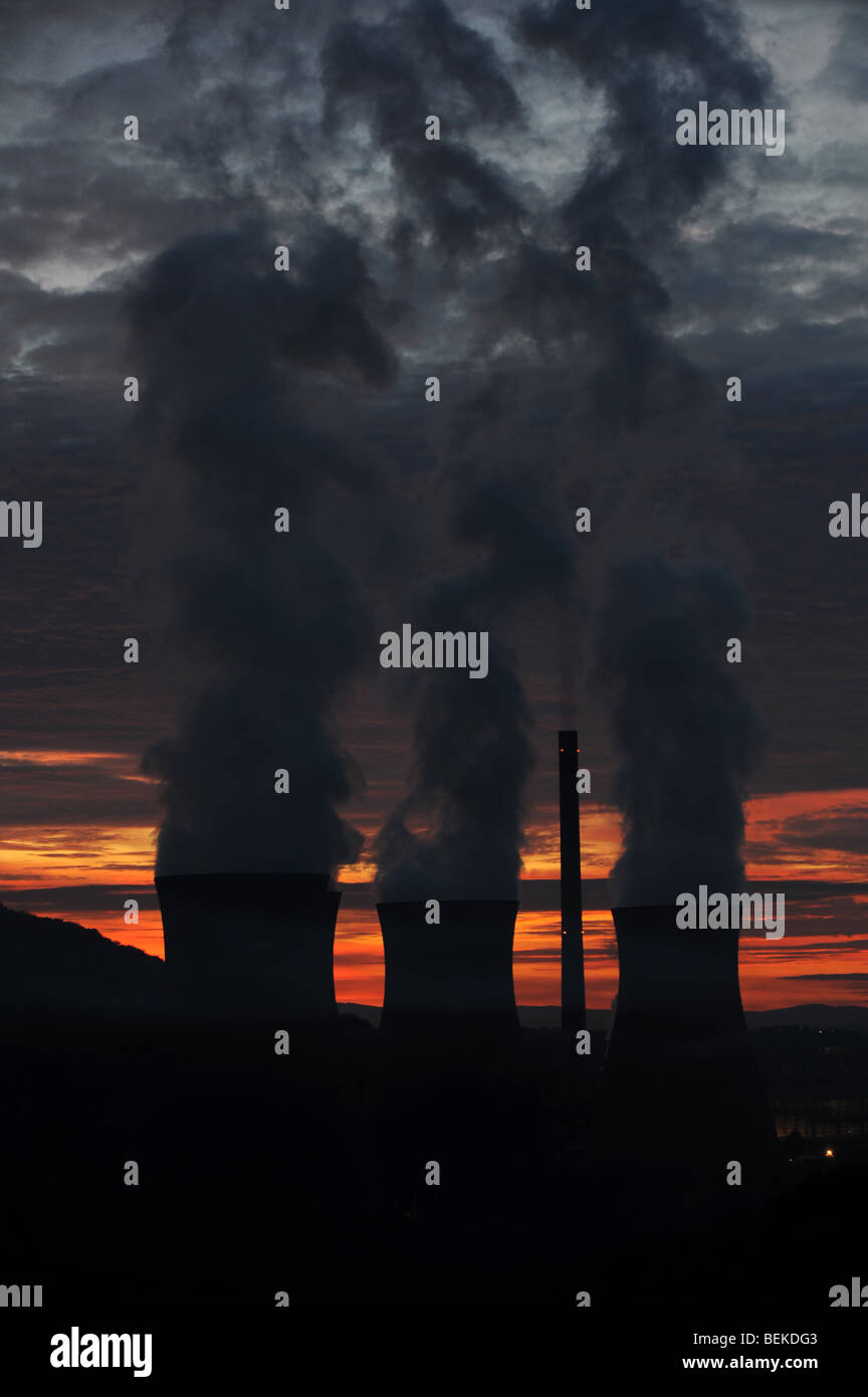 Les couchers de soleil sur la station d'Ironbridge Shropshire England Uk Banque D'Images