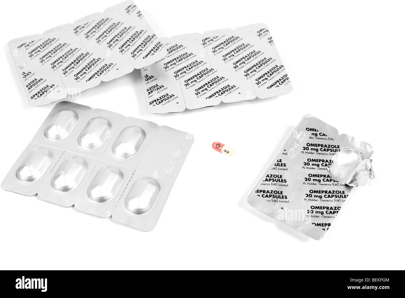 Une plaquette de gélules d'oméprazole Gastro-Resistant utilisé pour traiter des ulcères Banque D'Images