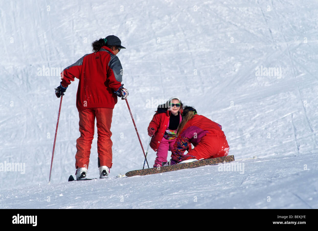 Skieurs de piste, Chandolin, Suisse Banque D'Images