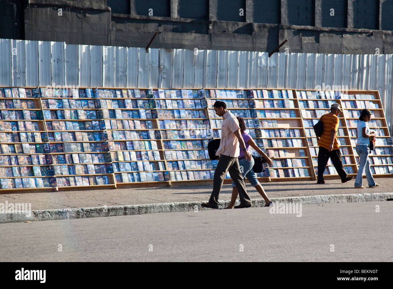 Bootleg DVD's dans le centre-ville de Port of Spain Trinidad Banque D'Images