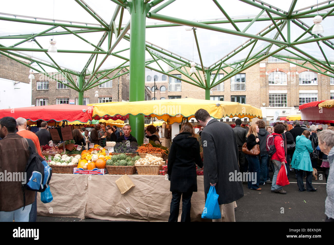 Borough Market, un marché alimentaire de gros et de détail à Southwark, au Sud Est de Londres, Angleterre. Banque D'Images