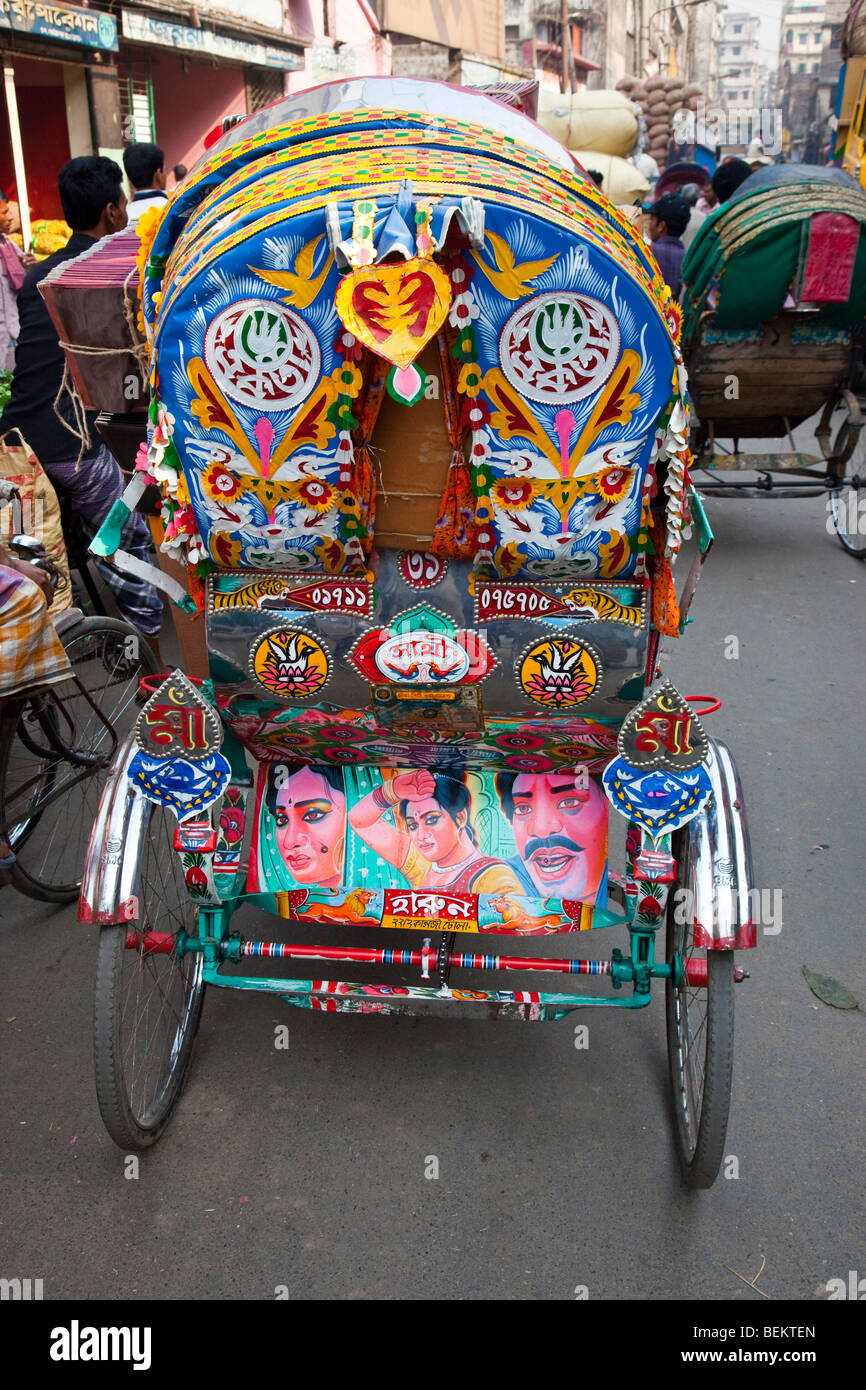 Location de vélo-taxi dans les Vieux Dhaka Bangladesh Banque D'Images