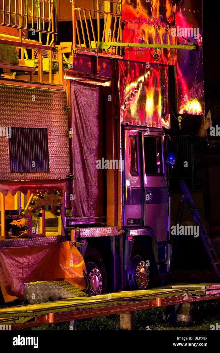 Réflexions sur le côté de la Ghost Train camion. Juste au milieu, Cambridge fermer Banque D'Images