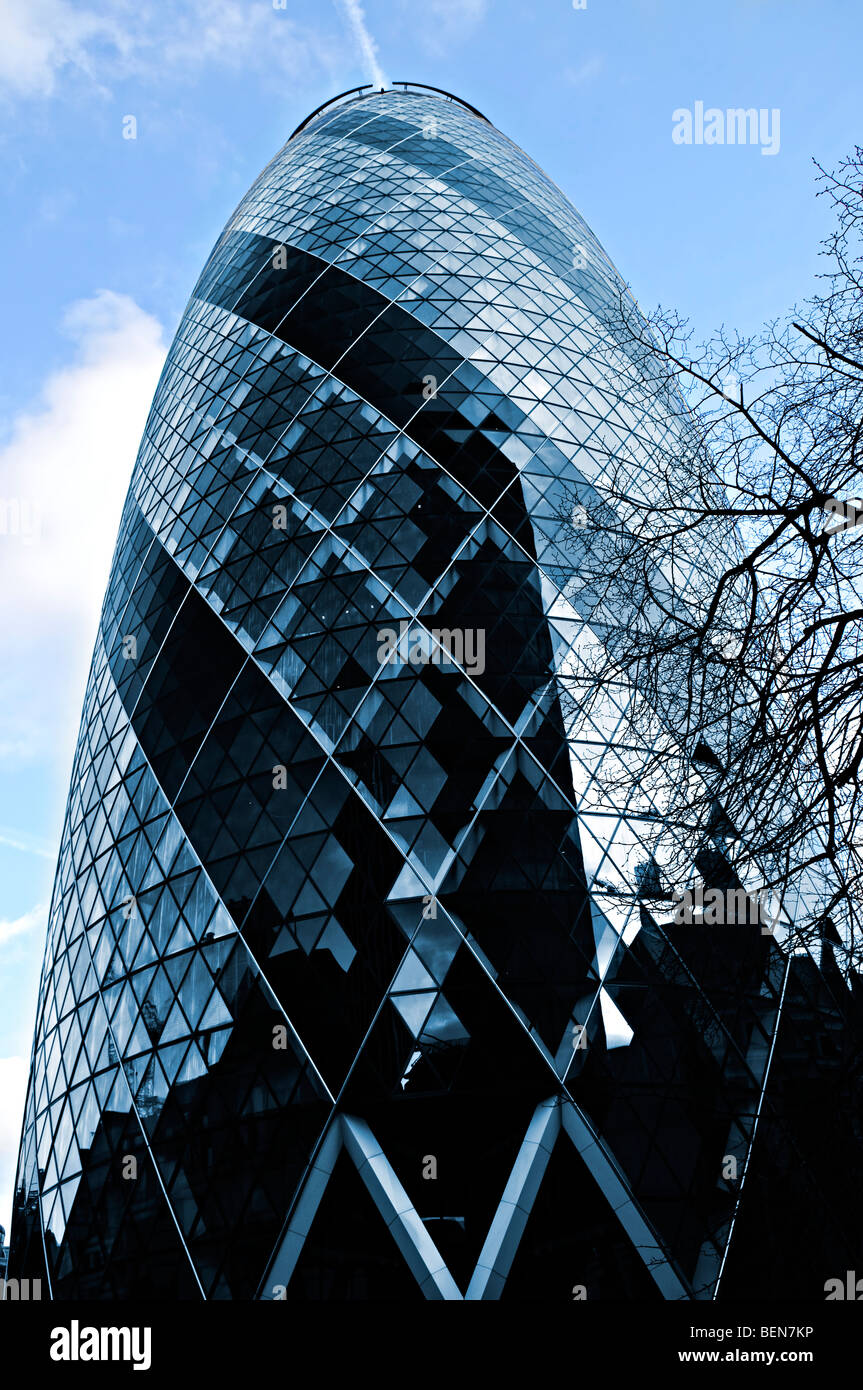 Street View de Gherkin building à Londres en Angleterre Banque D'Images
