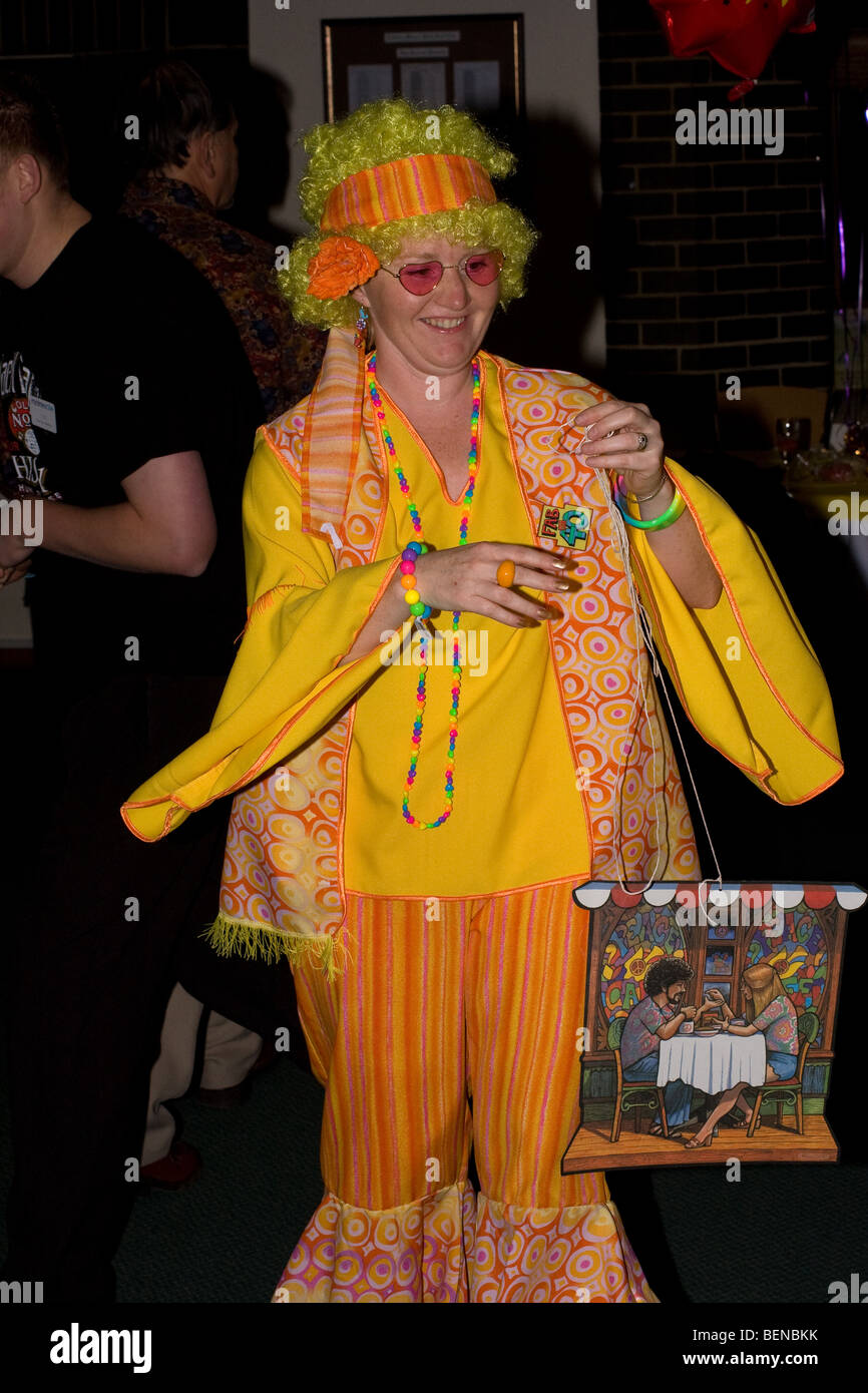 1960 robe de fête d'angleterre kent medway UK Europe Banque D'Images