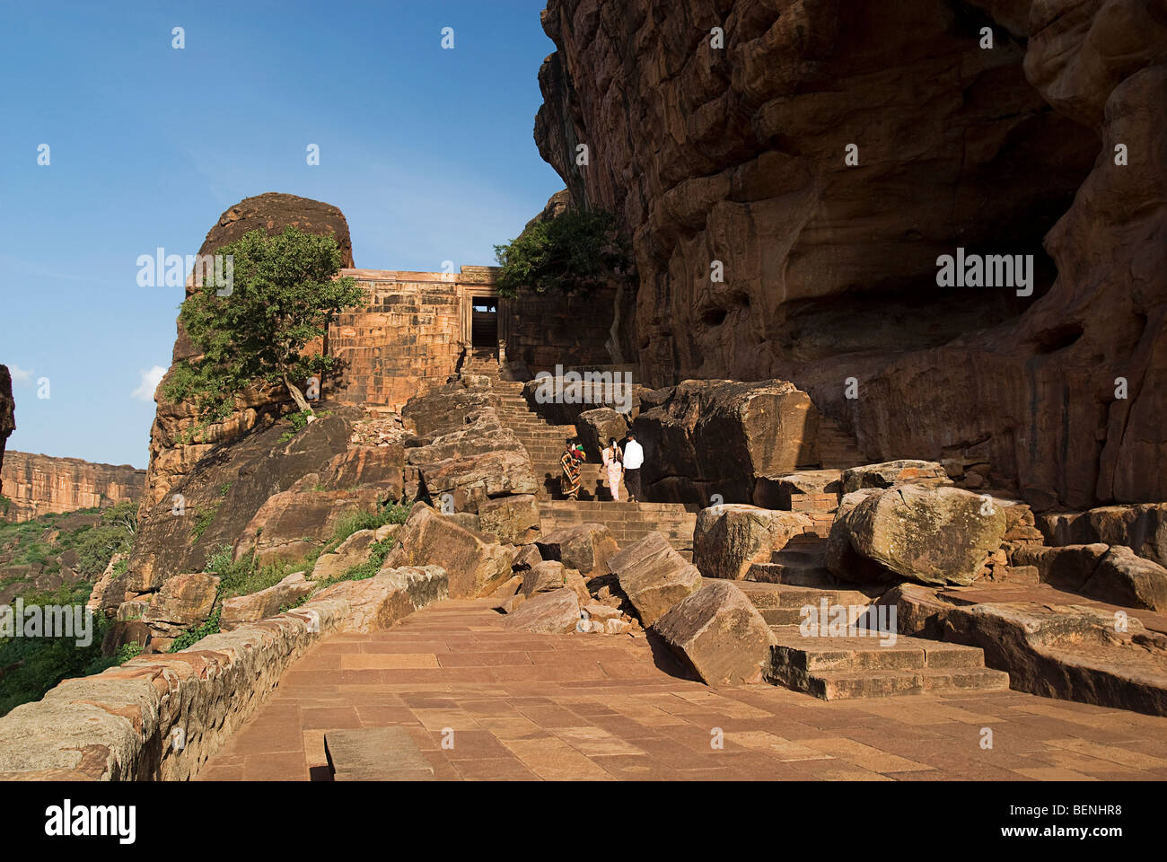 Badami fort qui est célèbre pour ses temples de caverne, construit à la fin du vie siècle de notre ère par Pulakesin I Badami, Karnataka, Inde Banque D'Images