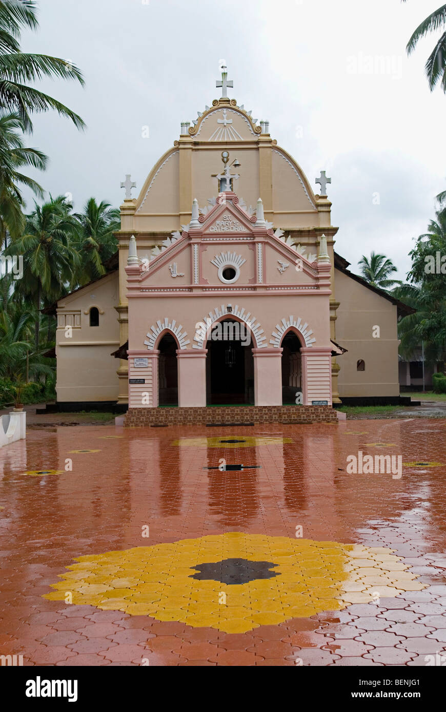 Saint Mary's Église syrienne orthodoxe à Arthat Kunnamkulam près de Kerala Inde Banque D'Images