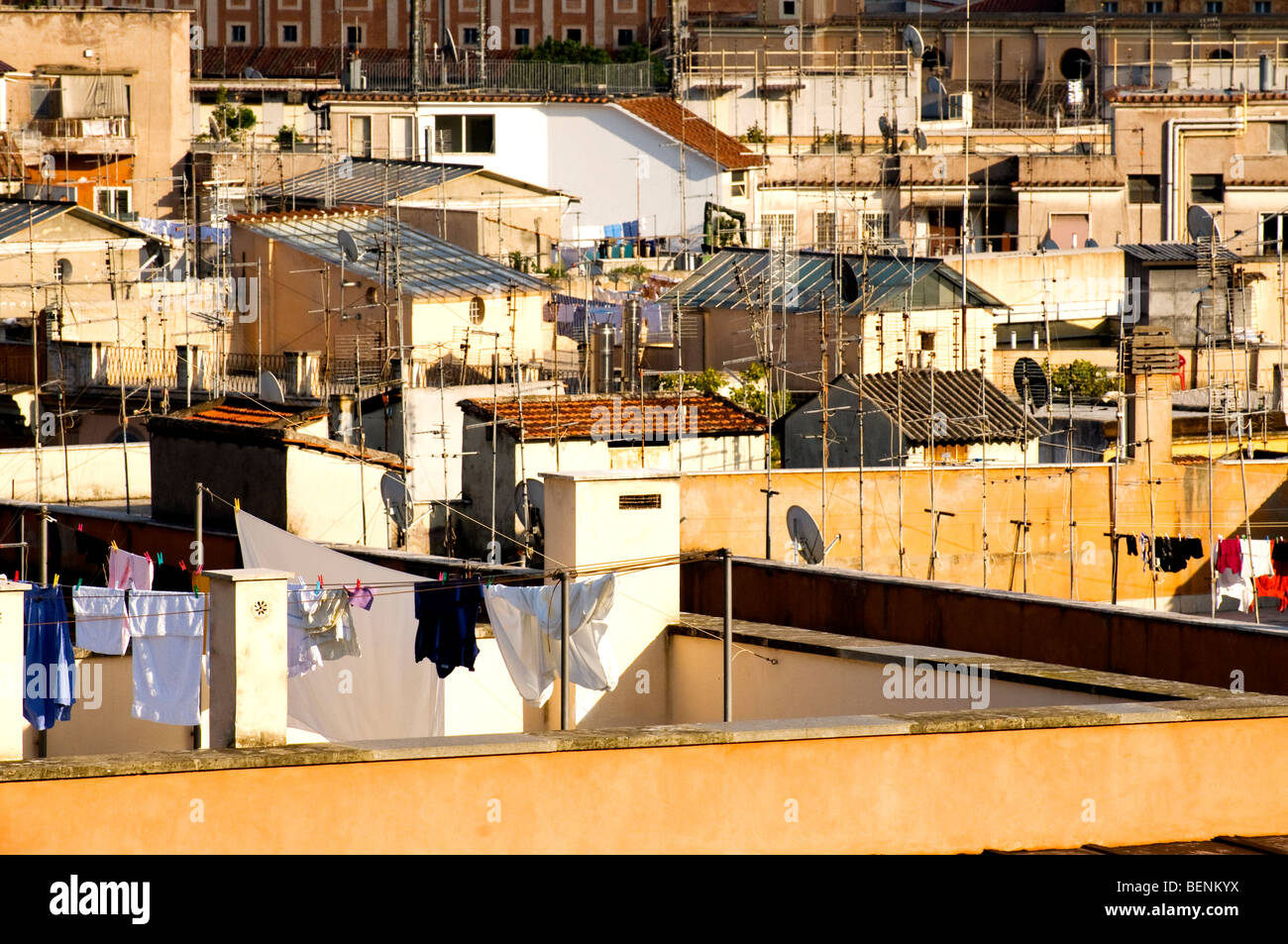 Vue sur les toits de Rome depuis le point de vue panoramique de Gianicolo Banque D'Images