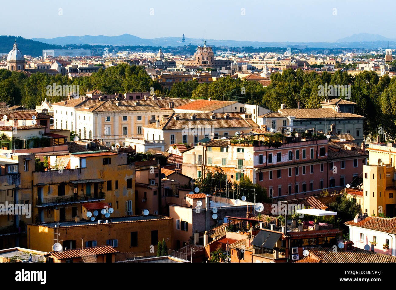 Vue sur les toits de Rome prises à partir du point de vue panoramique du Gianicolo Banque D'Images