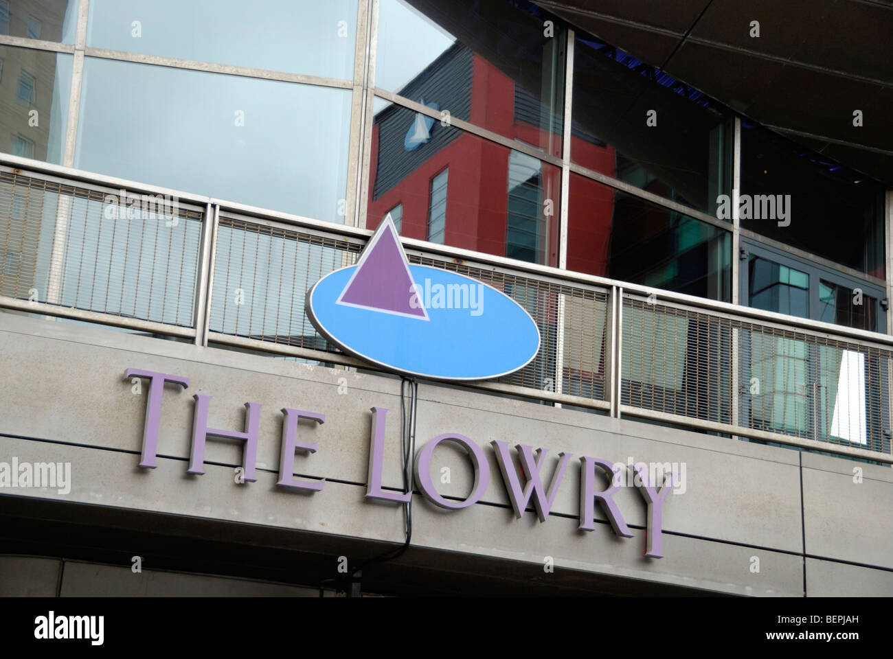Le Lowry art gallery et le théâtre, à Salford Quays, Manchester, Angleterre, RU Banque D'Images
