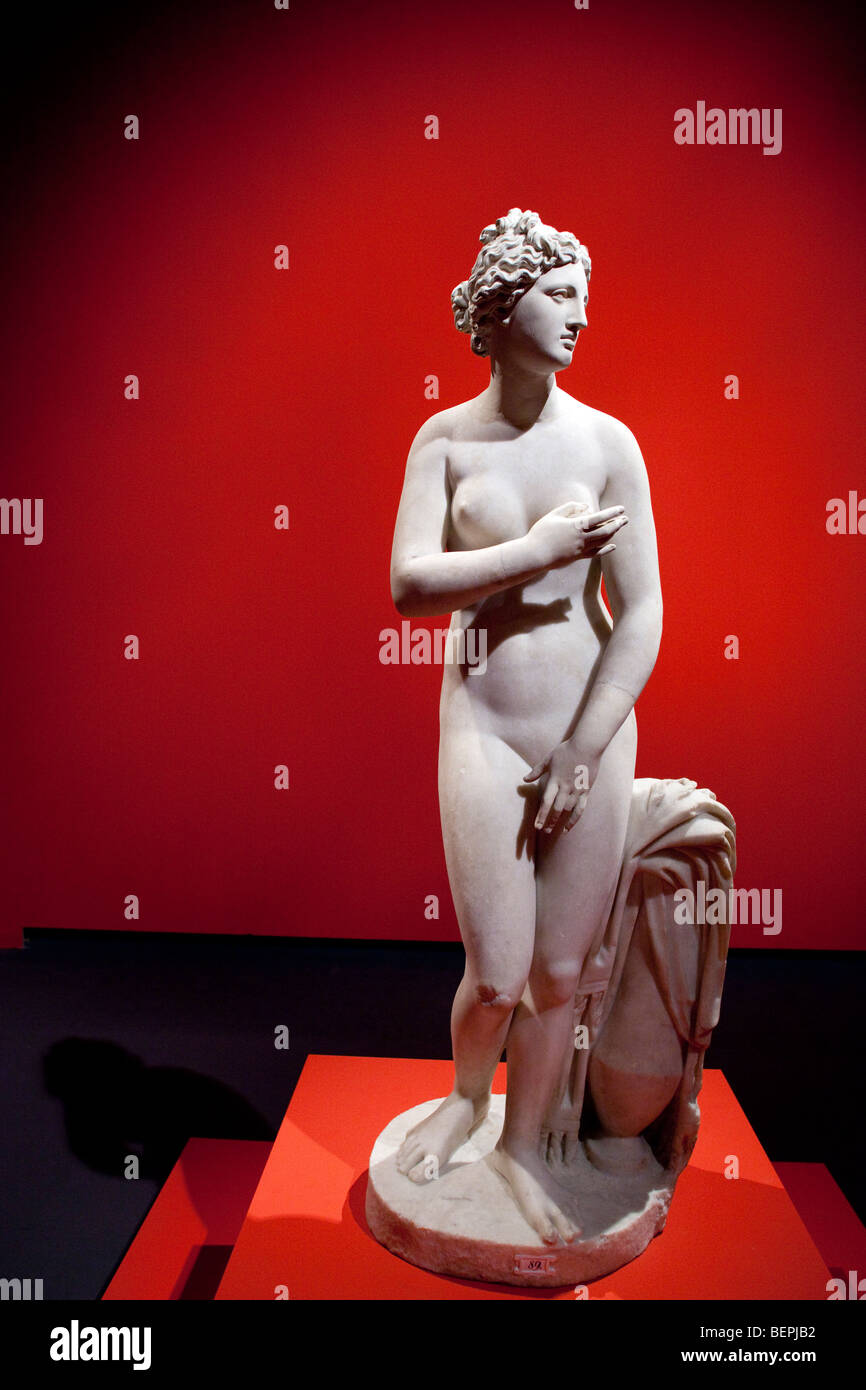 Aphrodita, sculpture en marbre romain après un modèle hellénistique, 2e siècle, musée de Pergame, Berlin, Allemagne Banque D'Images